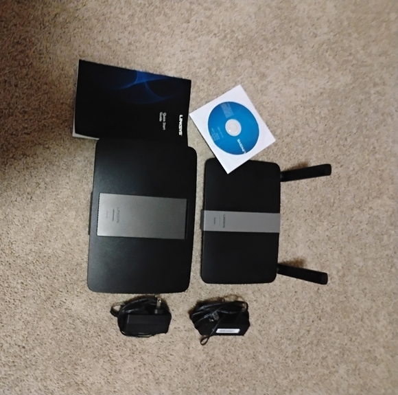 Linksys AC1200 Router - Picture 2 of 9